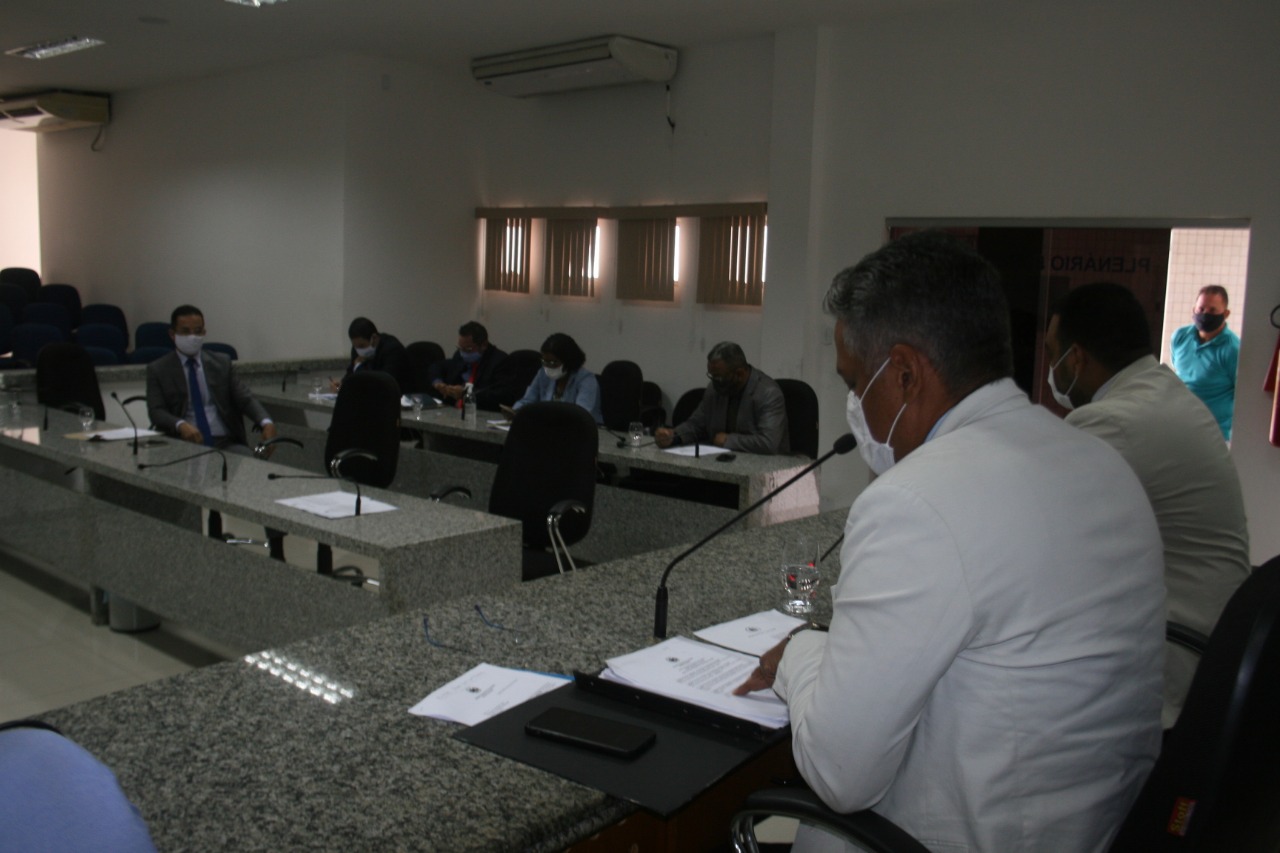 Câmara de Juazeiro retoma trabalhos discutindo e aprovando projetos de vereadores